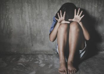 Gegara Tak Pamit Pergi Kerja, Seorang Istri Disekap Suami di Kandang Sapi