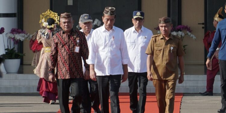 Presiden Jokowi Resmikan Bandara Panua Pohuwato Bersama Saipul dan Nasir