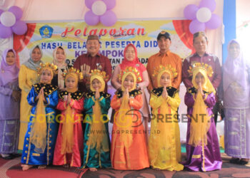 Perpisahan TK se-Kecamatan Duhiadaa Sarat akan Budaya Gorontalo