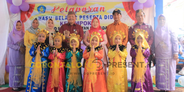Perpisahan TK se-Kecamatan Duhiadaa Sarat akan Budaya Gorontalo