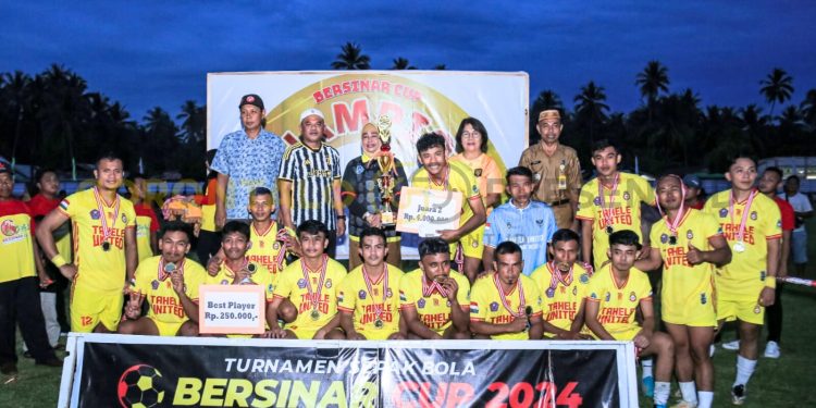 Suharsi – Nasir Bersama Hadiri Penutupan Bersinar Cup 2024 di Desa Tahele