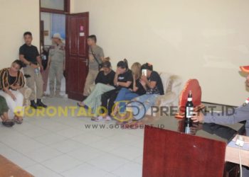 Satpol PP Pohuwato Beri Pembinaan Pada 9 Wanita Penghibur Tanpa Identitas