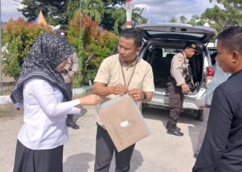 Bawaslu Pohuwato Awasi Pengiriman Logistik untuk Pastikan Keamanan dan Transparansi