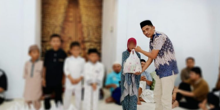BAZNAS Pohuwato Salurkan 500 Paket Ramadhan, Daiman Ali : Terima Kasih Para Muzaki