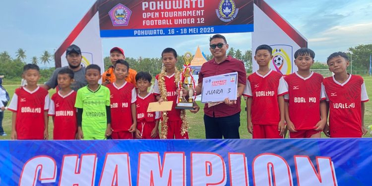 KONI Pohuwato Apresiasi Suksesnya Turnamen Sepak Bola U-12
