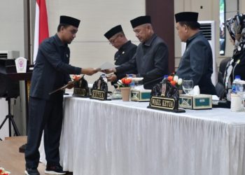 Pemkab Pohuwato Sampaikan Ranperda Pertanggungjawaban APBD 2024 ke DPRD