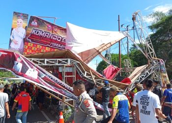 Panggung Ambruk Saat Drag Race Pohuwato, Tokoh Penting Berada di Atas Panggung