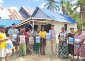 BRI Cabang Marisa Salurkan Bantuan Pasca Banjir untuk Korban di Desa Hulawa